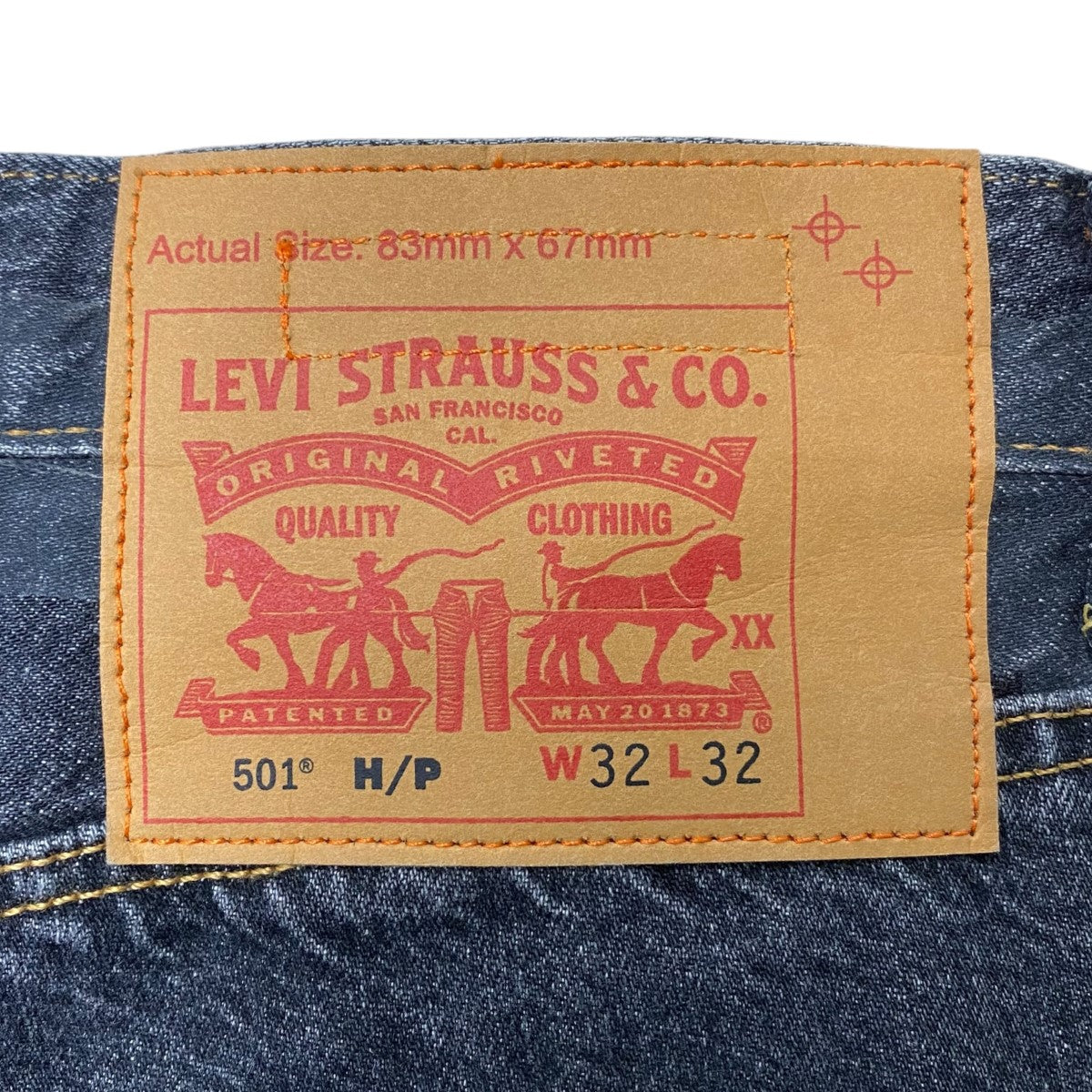 LEVI’S デニムパンツ