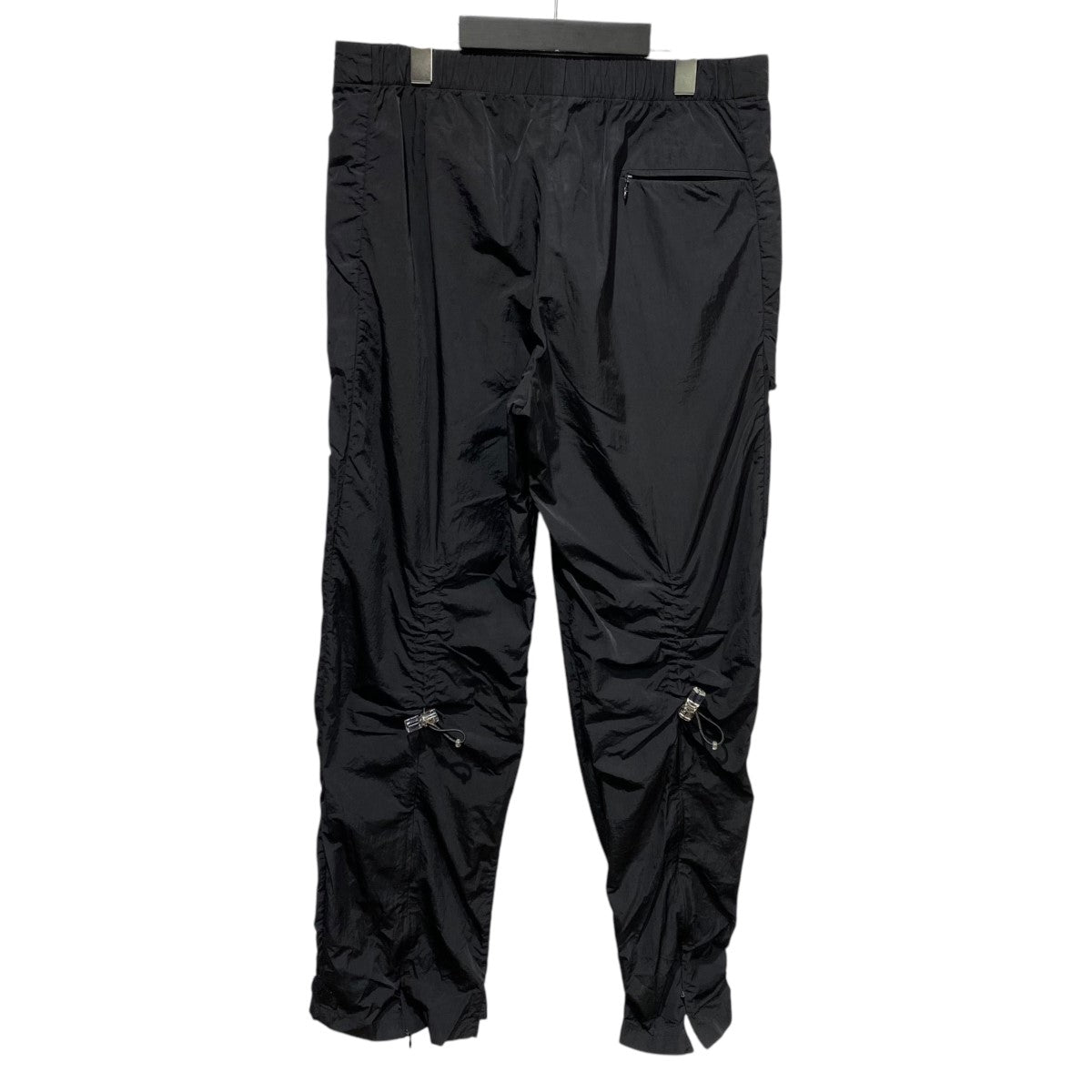 LOUIS VUITTON(ルイヴィトン) ナイロンパンツTechnical Nylon Pants Technical Nylon Pants  ブラック サイズ 38｜【公式】カインドオルオンライン ブランド古着・中古通販【kindal】