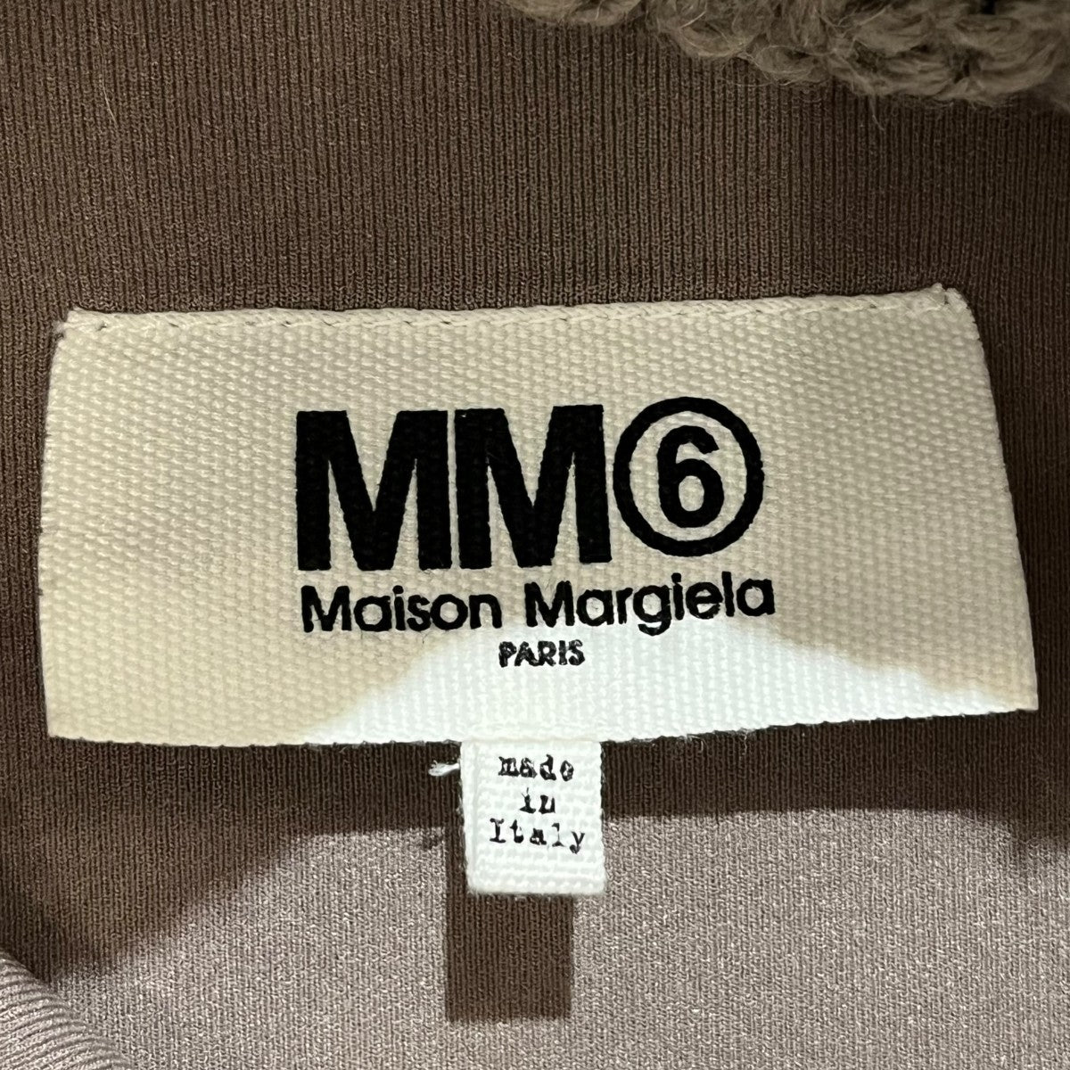 切替タートルネックニット