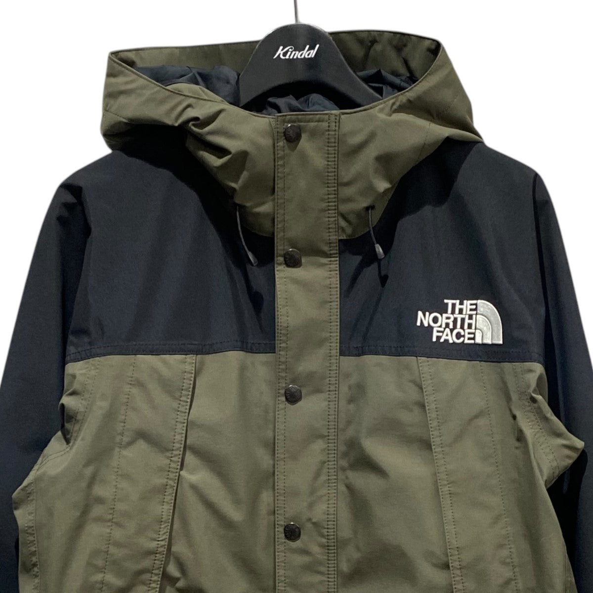 ザノースフェイスのGORE-TEX Mountain Light Jacket NP11834 です。 THE NORTH FACE 古着・中古 アウター アイテム