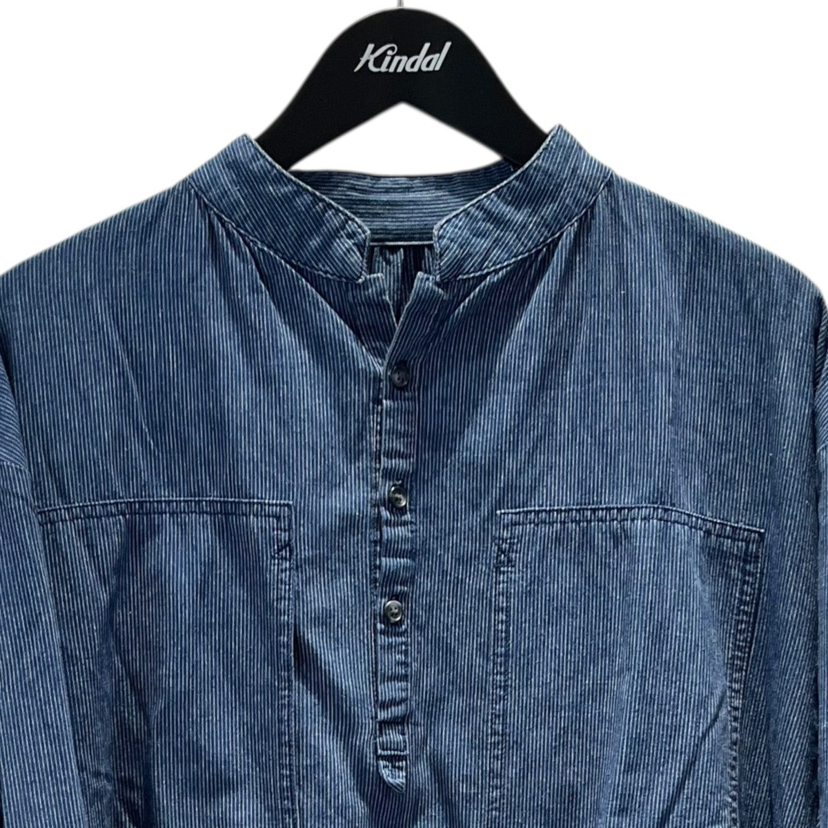 プルオーバーシャツ