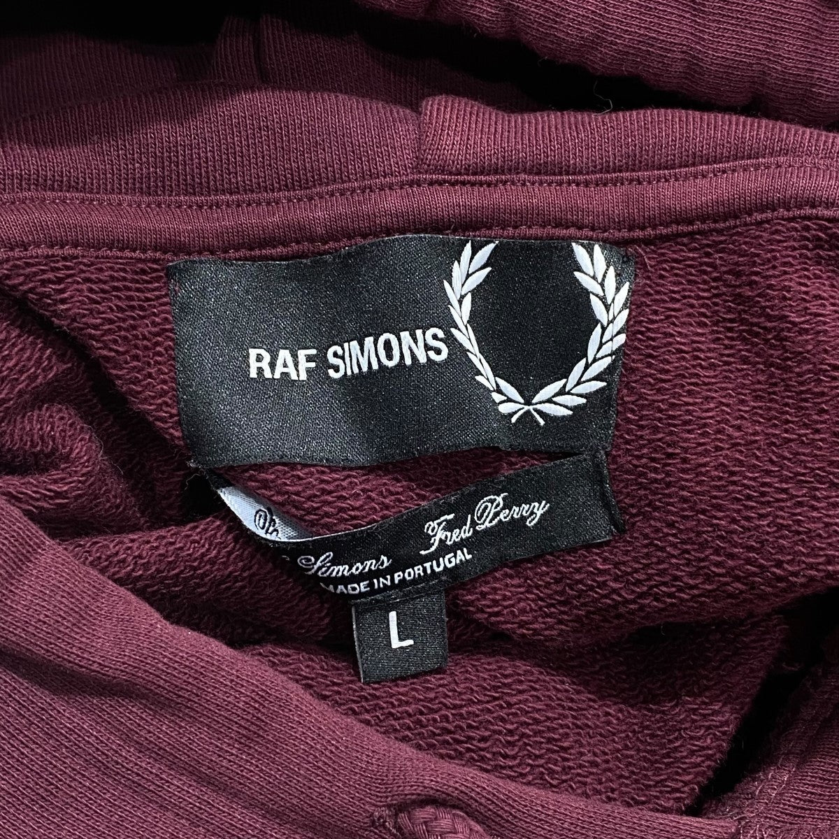 フレッドペリー×ラフシモンズのドローストリング パーカー SM4214 です。 FRED PERRY×RAF SIMONS 古着・中古 トップス アイテム