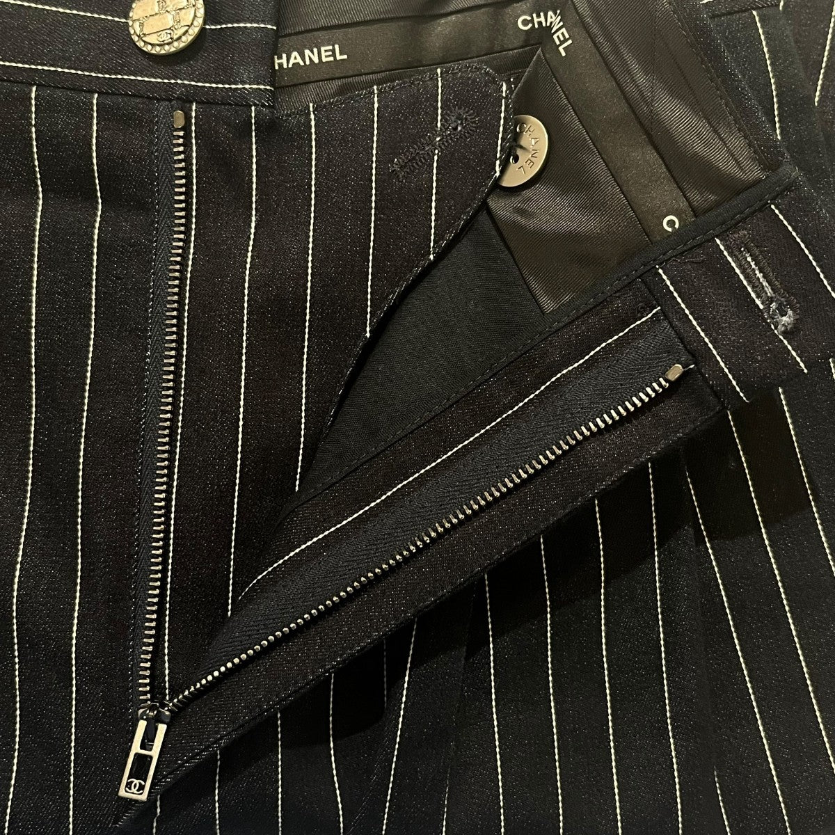 CHANEL(シャネル) ストライプショートパンツP51530V38342