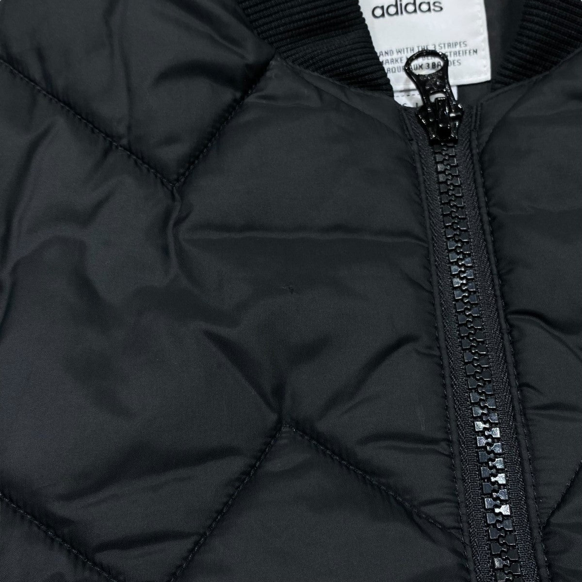 アディダスのQUILTED JACKET 中綿キルティングジャケット 15Z007です。 adidas 古着・中古 アウター アイテム