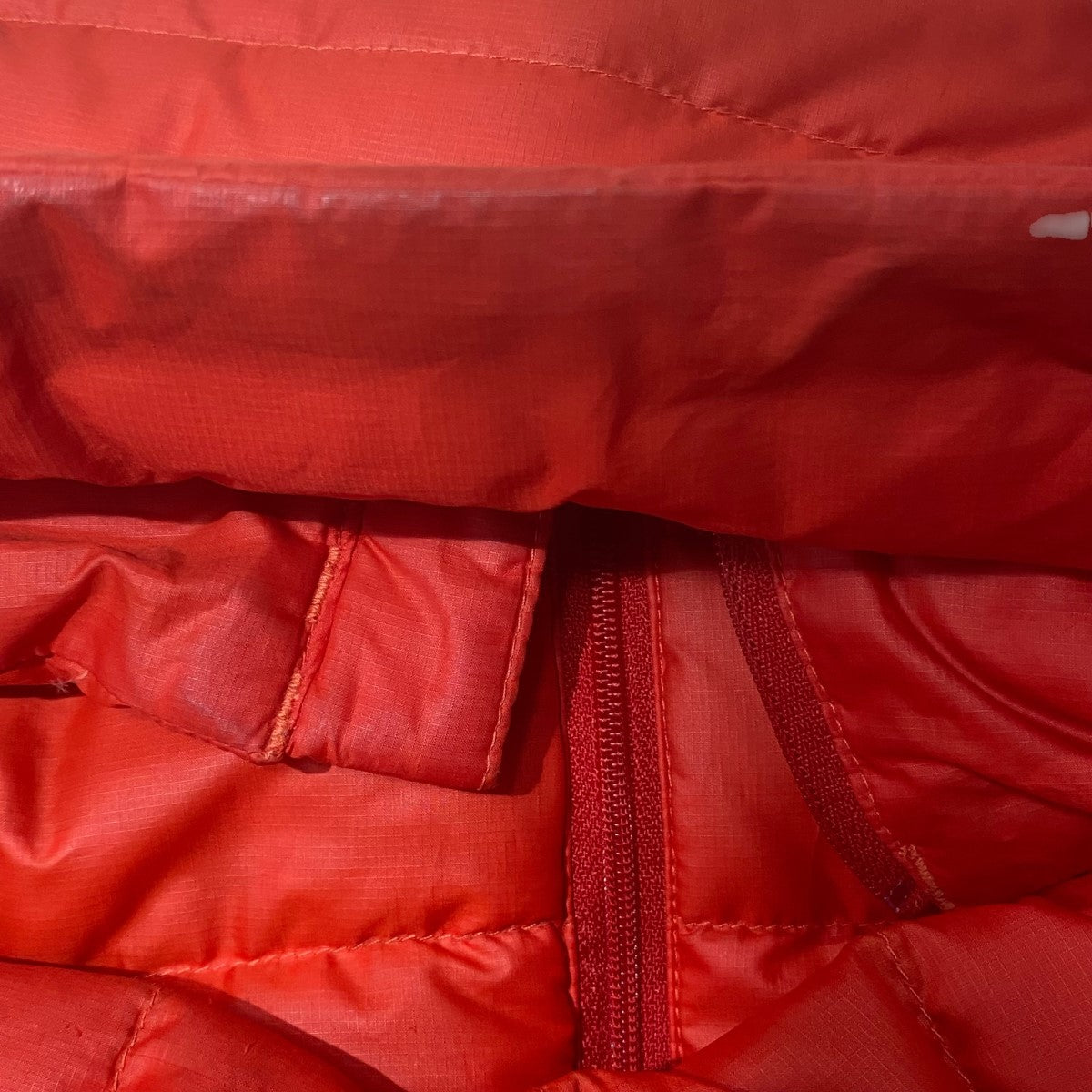 ダウンジャケット84673F9