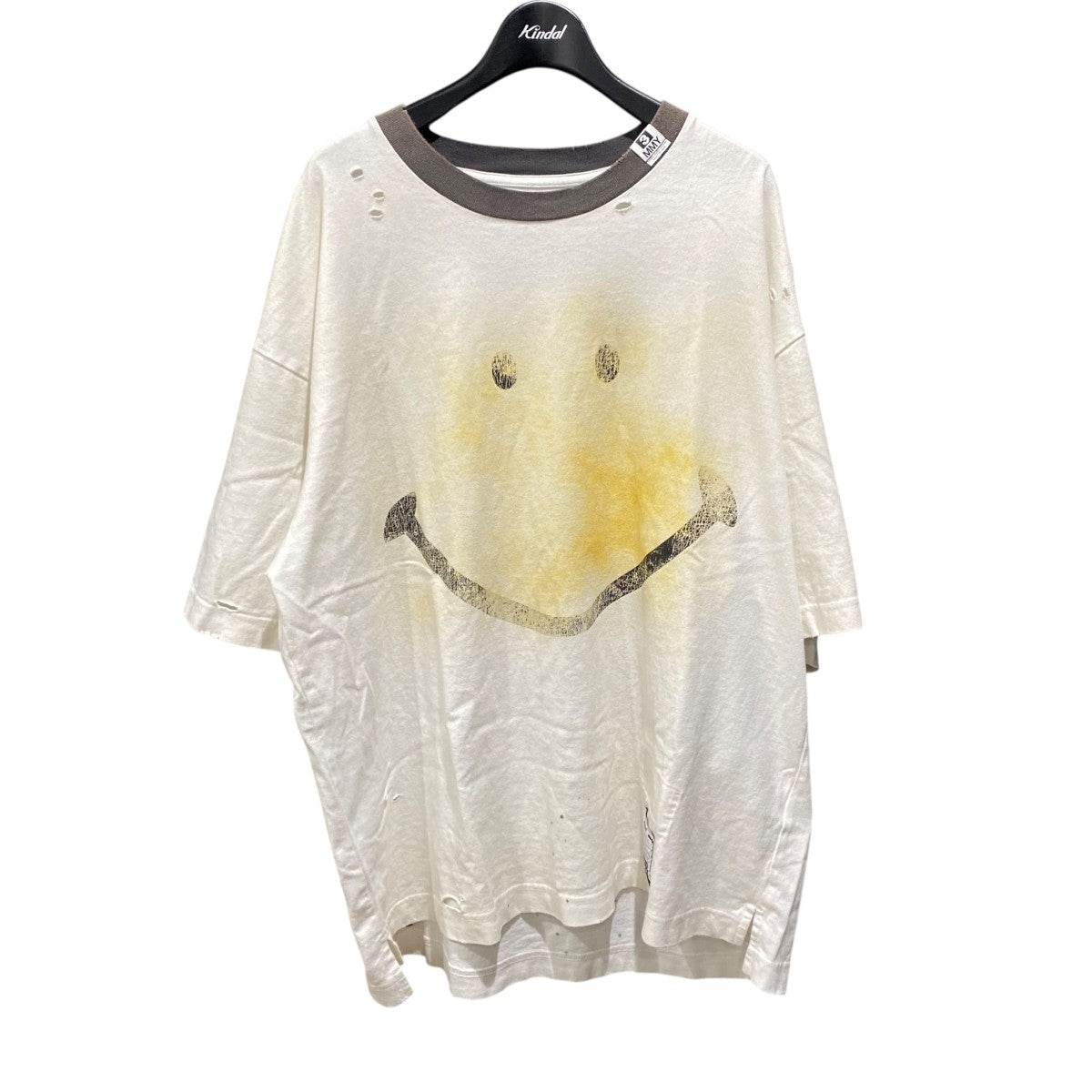 SMILY FACE PRINTED DISTRESSED TEEJ14TS762