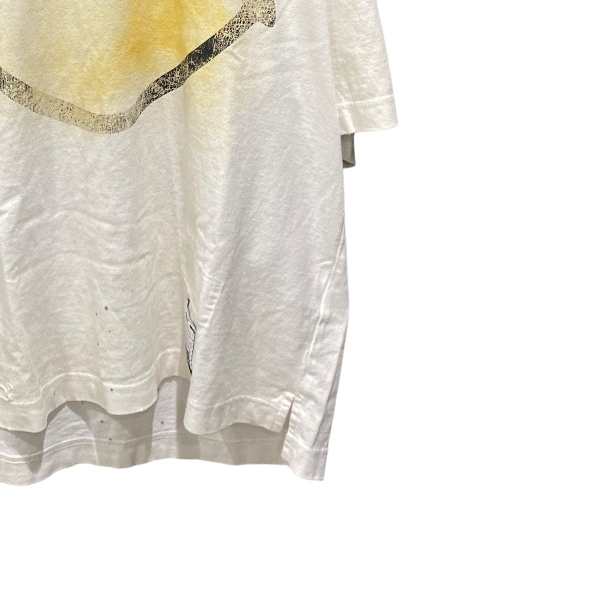 SMILY FACE PRINTED DISTRESSED TEEJ14TS762