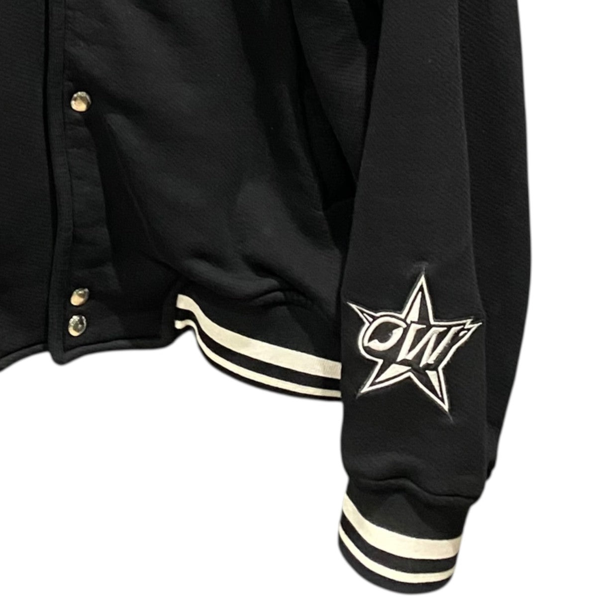 OFFWHITE Black Varsity hooded bomber jacketOMEK003S25JER002 古着・中古-4枚目のアイテム画像