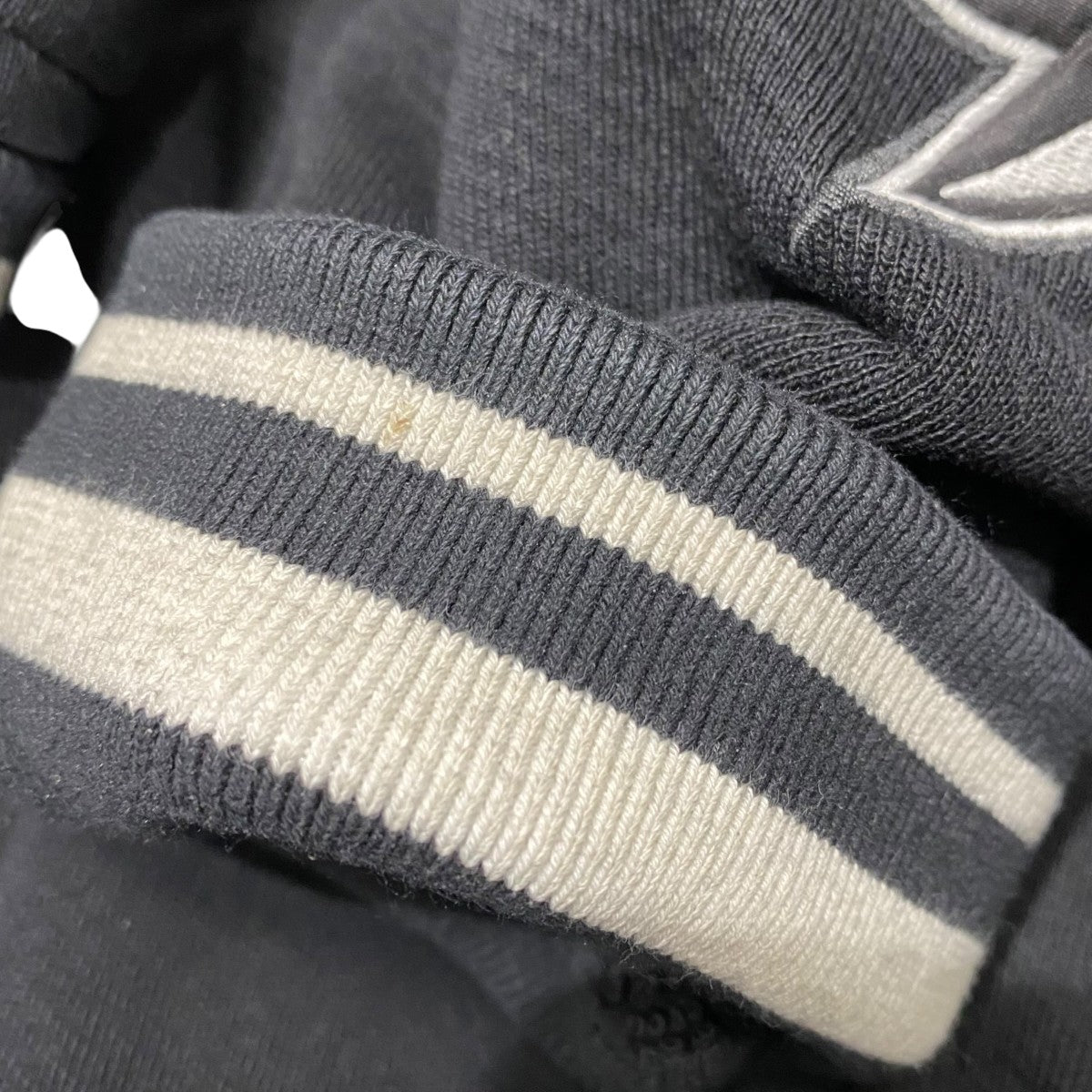 OFFWHITE Black Varsity hooded bomber jacketOMEK003S25JER002 古着・中古-6枚目のアイテム画像
