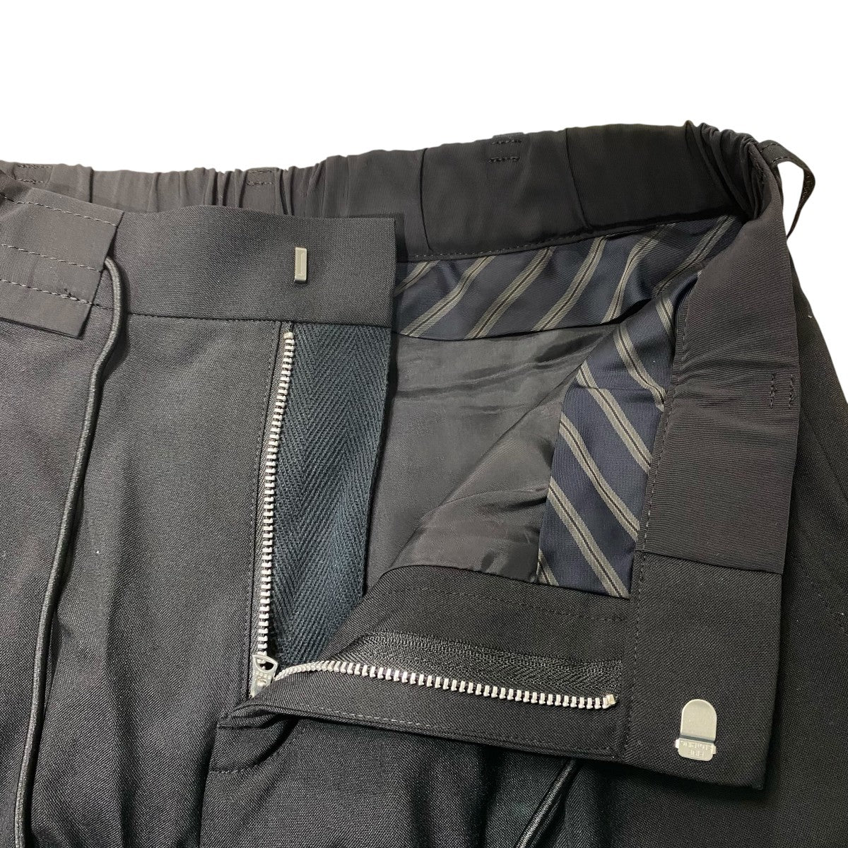 sacai タックパンツSCM-211 Suiting Pants 古着・中古-3枚目のアイテム画像