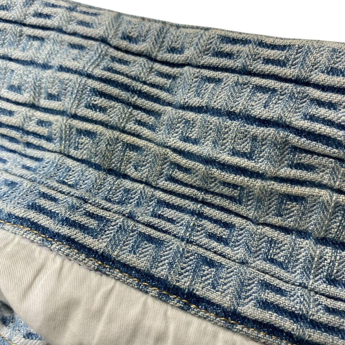 Logo Jacquard Pattern Denim JacketBM00Q550P9