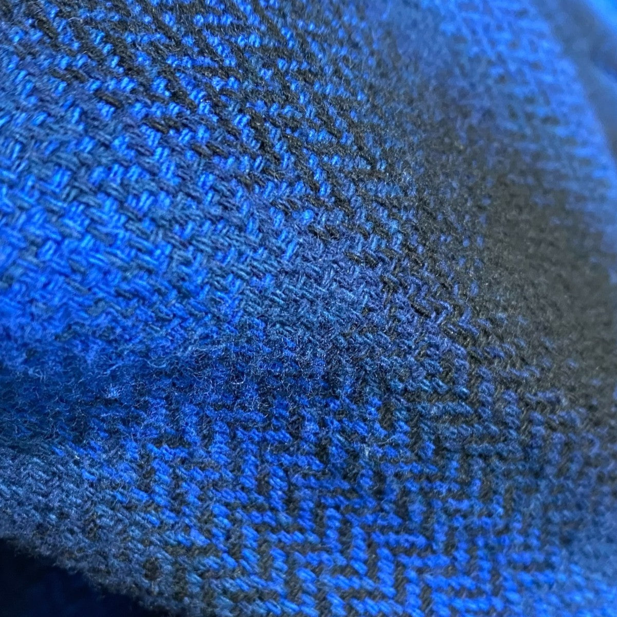 OMBRE CHECK L／S SHIRT