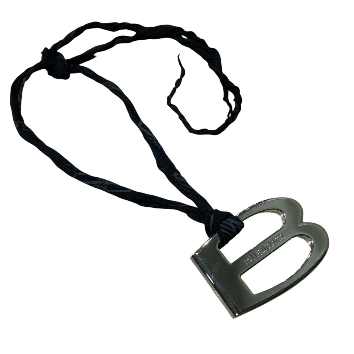 Esses Necklace