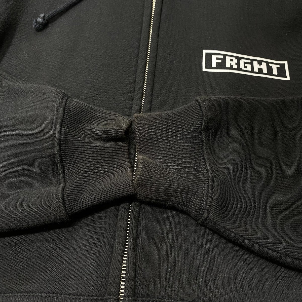 パーカーFORUM STORE限定