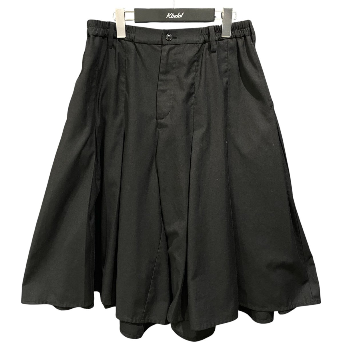 wavy hem pleats shortsN24-031-BLK