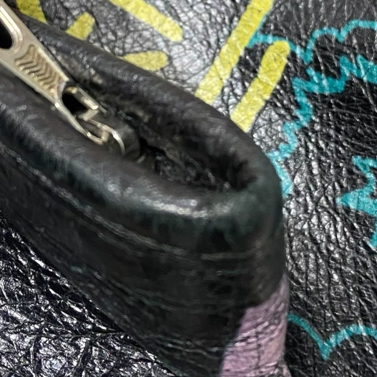 グラフィティバザールクラッチバッグ443658 1060