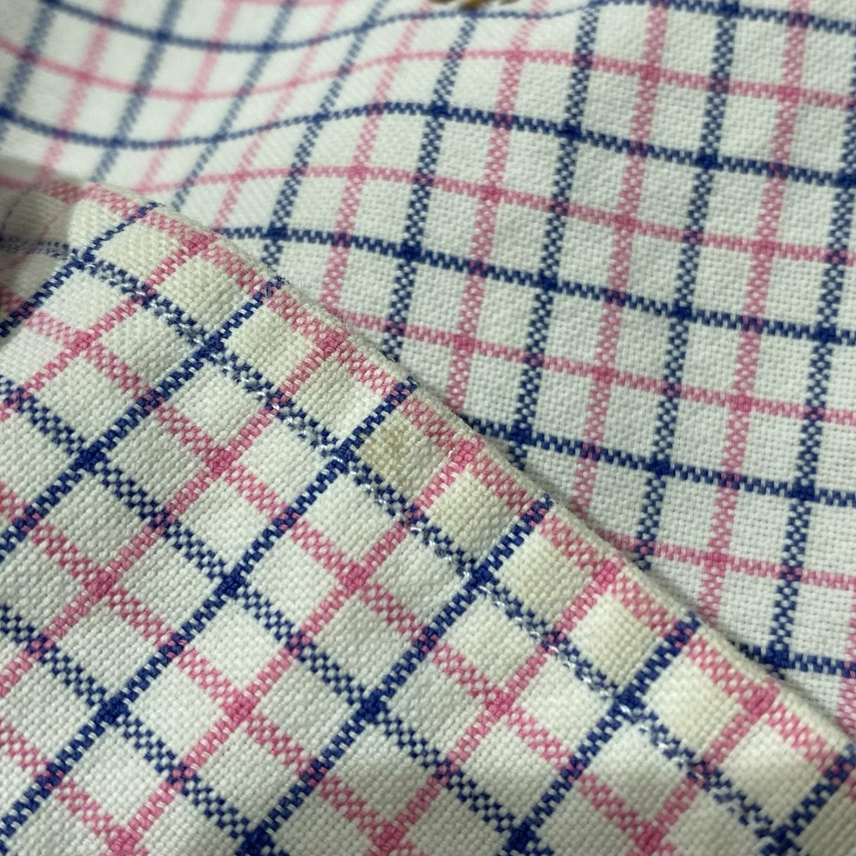 チェック柄シャツ