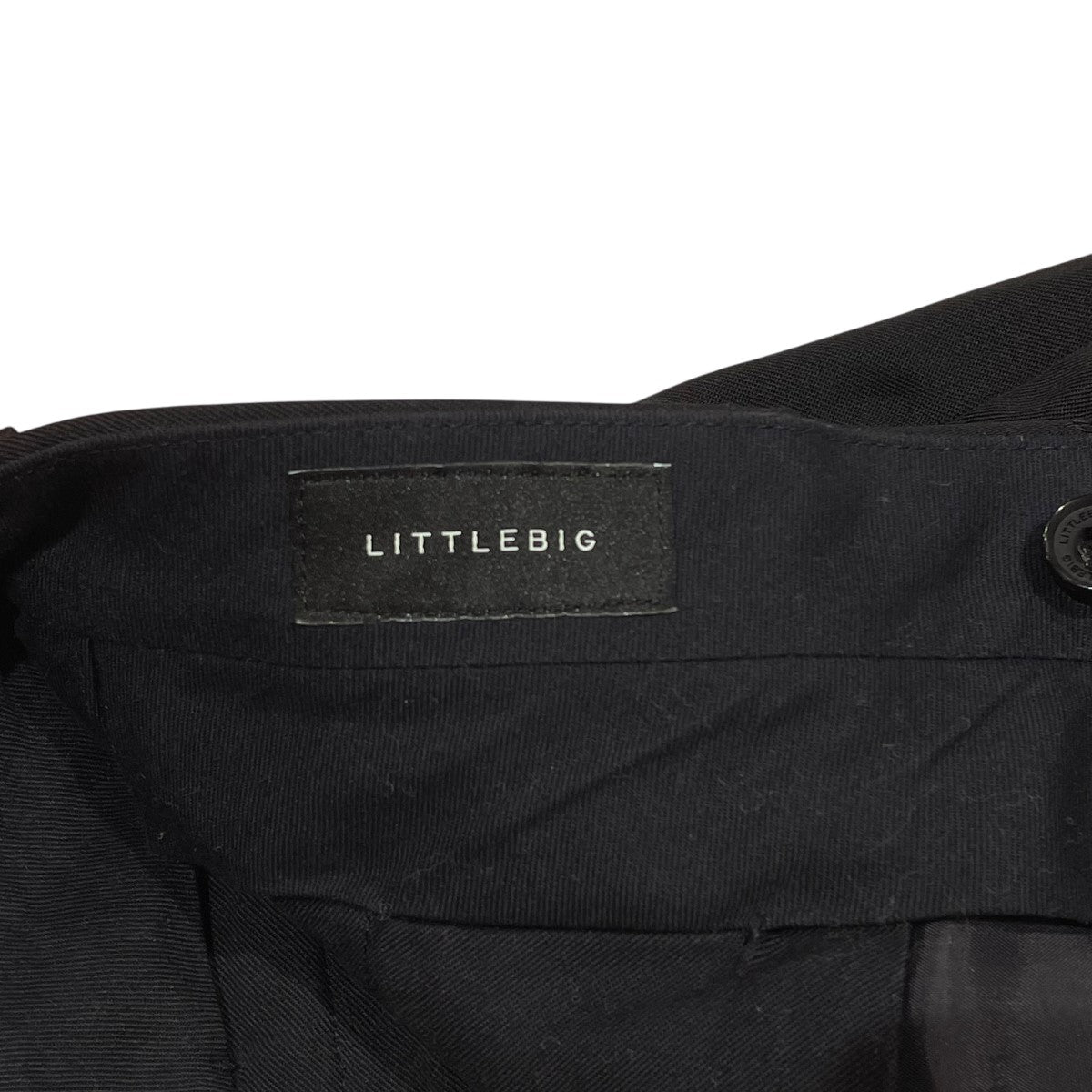 リトルビッグの4-SHOPS Limited Black Flare Trousers スラックス LB204-PT02です。 LITTLEBIG 古着・中古 ボトムス アイテム