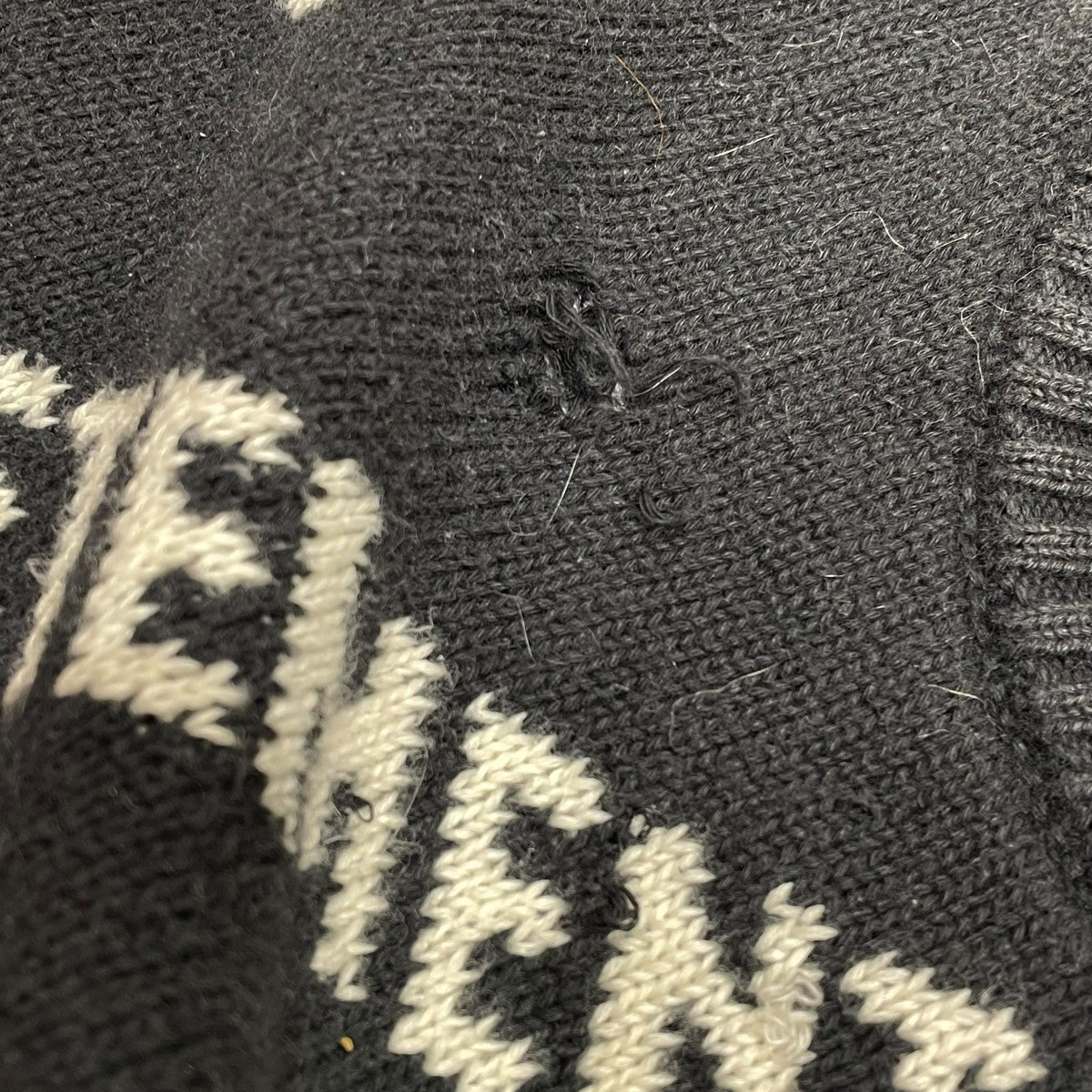 20AWAllover Logo Jumper総柄ニットUAH21KN047