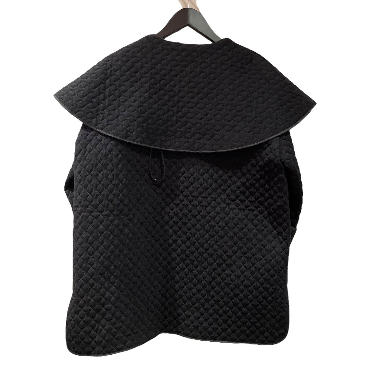 uilting cape coatトップス　ジャケットT 0T45