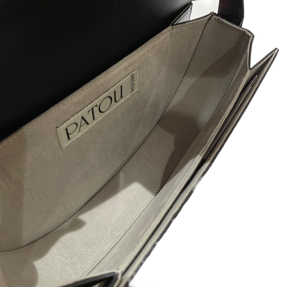 新品【PATOU】Le Patou バッグ　BA0015000999B Patou | Le Patou bag in leather