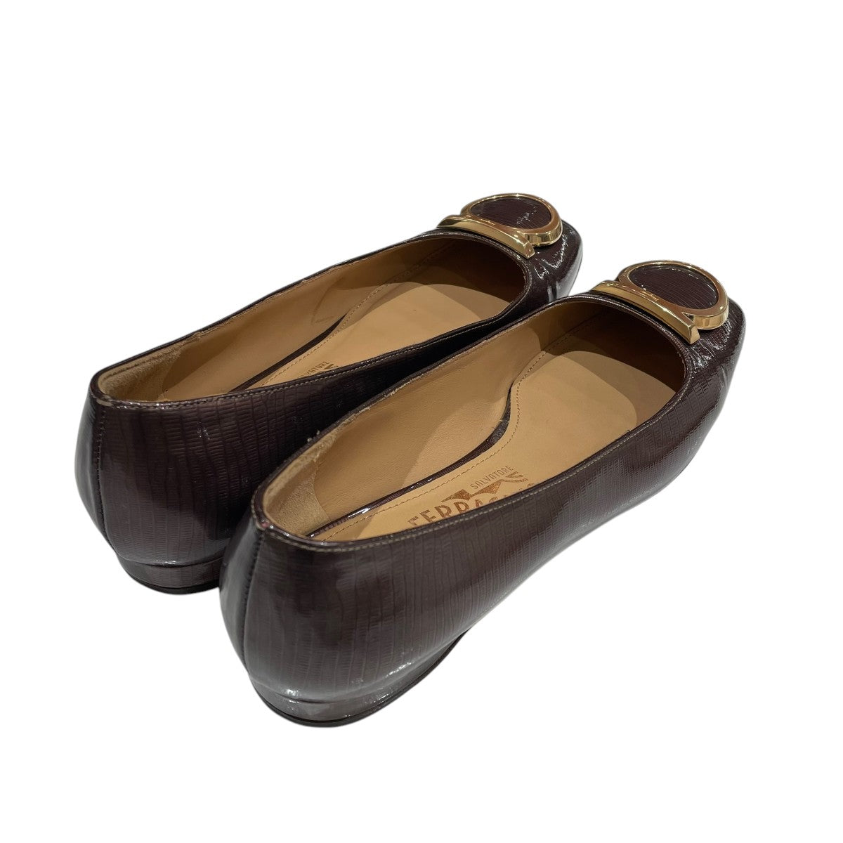 Salvatore Ferragamo(サルヴァトーレフェラガモ) ヴァラリボン