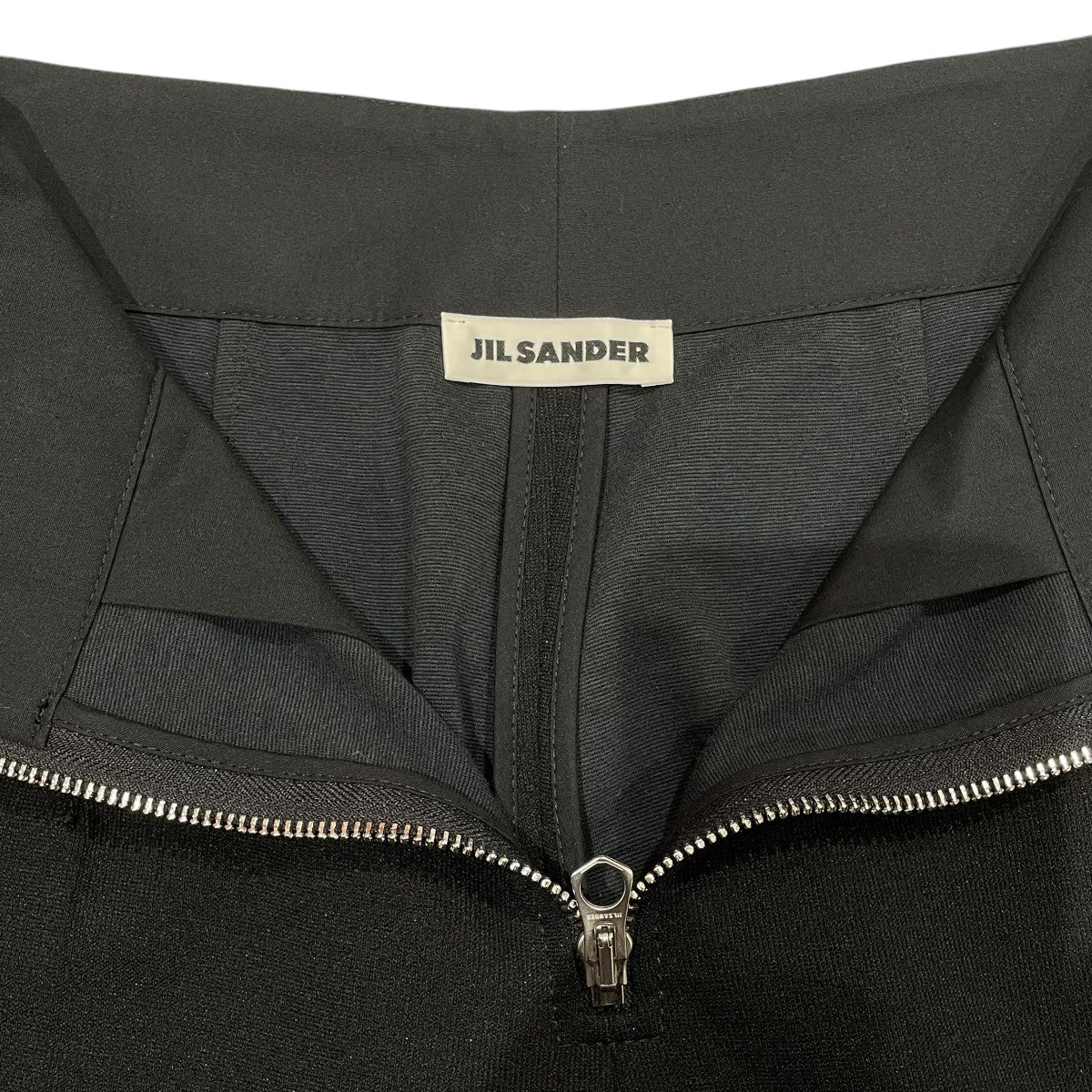 JIL SANDER ブラック タックパンツ 未使用タグ付 ジルサンダー JIL SANDER(ジルサンダー) 2025SS SHOW WOOL TAILORING TROUSER