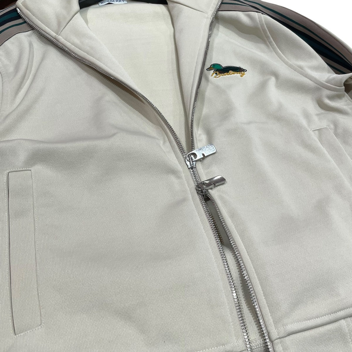 BURBERRY バーバリー トラックジャケット パーカー ブルゾン　グレー　L BURBERRY(バーバリー) logo-embroidered side-stripe jacket