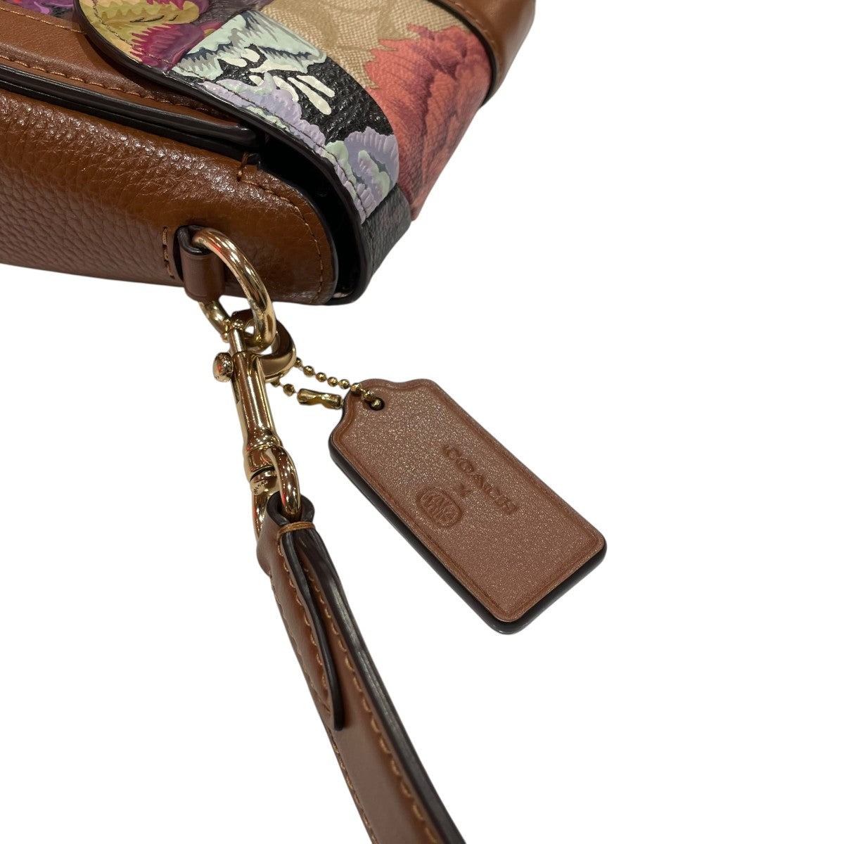 COACH(コーチ) シグネチャー カフェ・ファセットショルダーバッグC2804