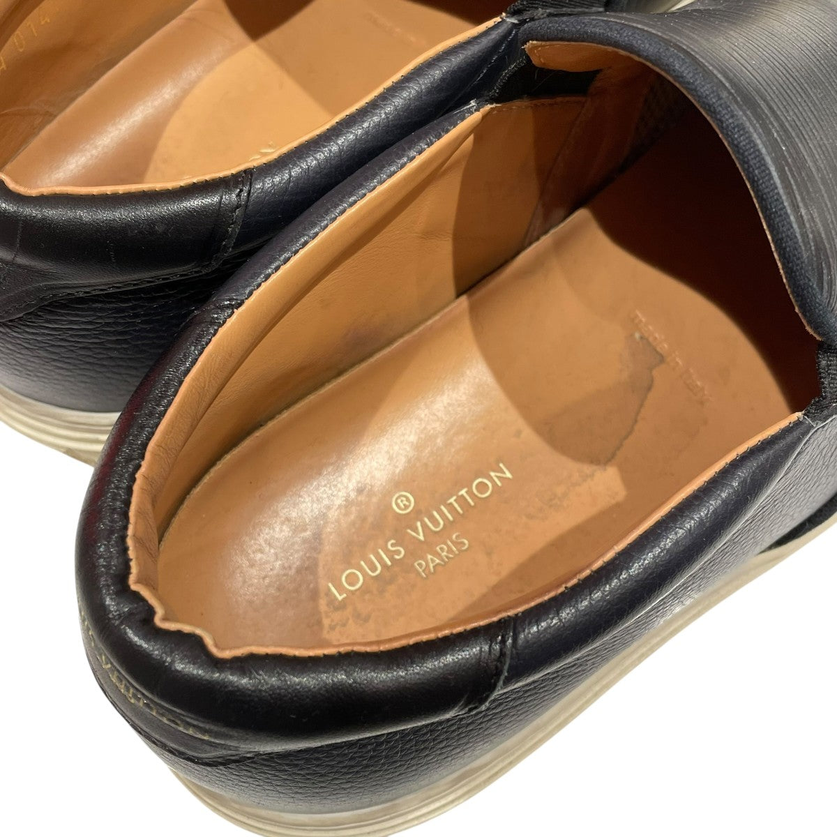 LOUIS VUITTON ブラックレザー スリッポン