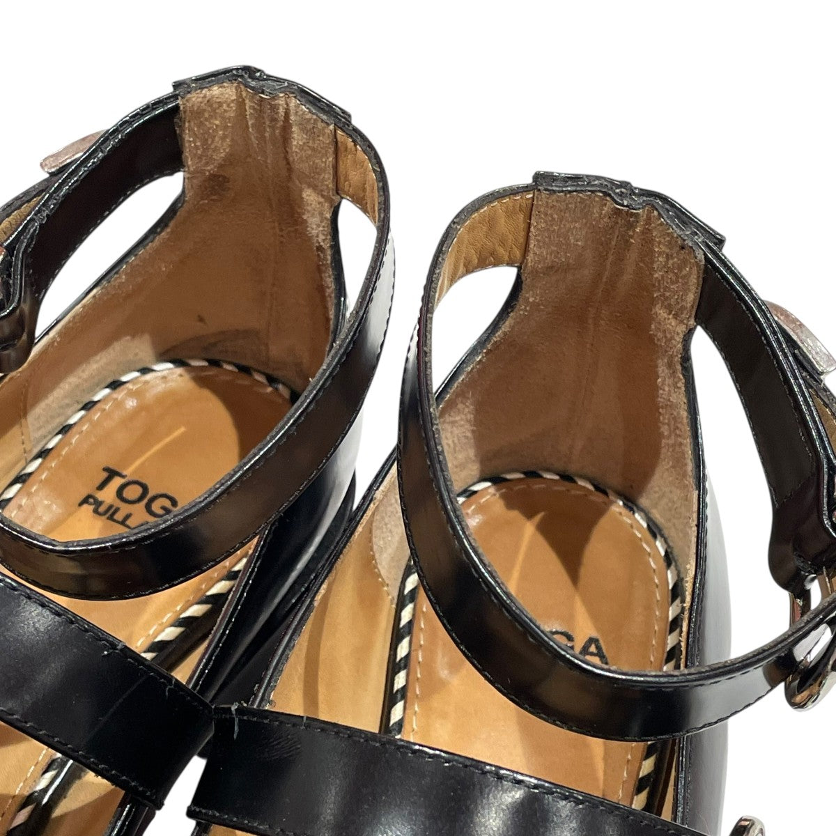 TOGA PULLA(トーガプルラ) レザーサンダル0418G 0418G ブラック
