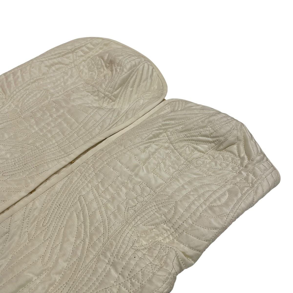 mame kurogouchi(マメクロゴウチ) 23AWFloral Quilted Silk