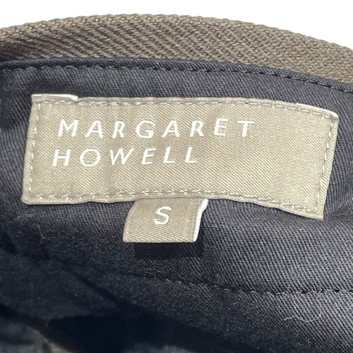 【新品未使用】MARGARET HOWELLパンツ ブラック 23AW サイズ0 試着のみ 2022年MHL. 黒 タックパンツ サイズ0 マーガレット
