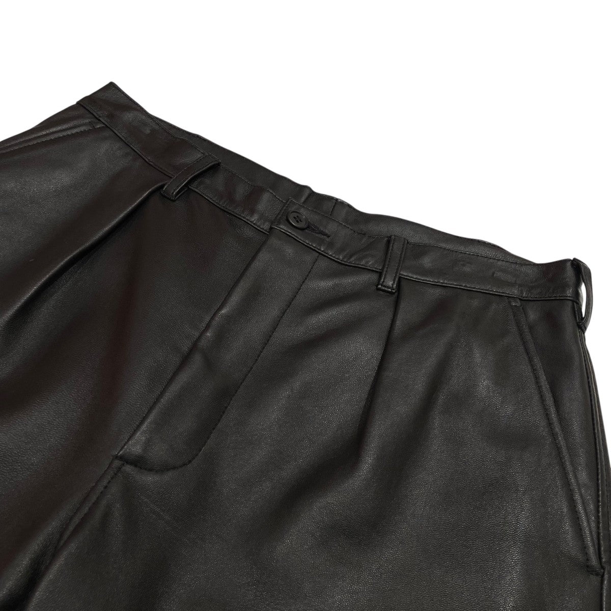 ラムレザー（羊革） ブラック ハーフパンツ Helmut Lang レザーハーフパンツ | ブラック | FARFETCH JP