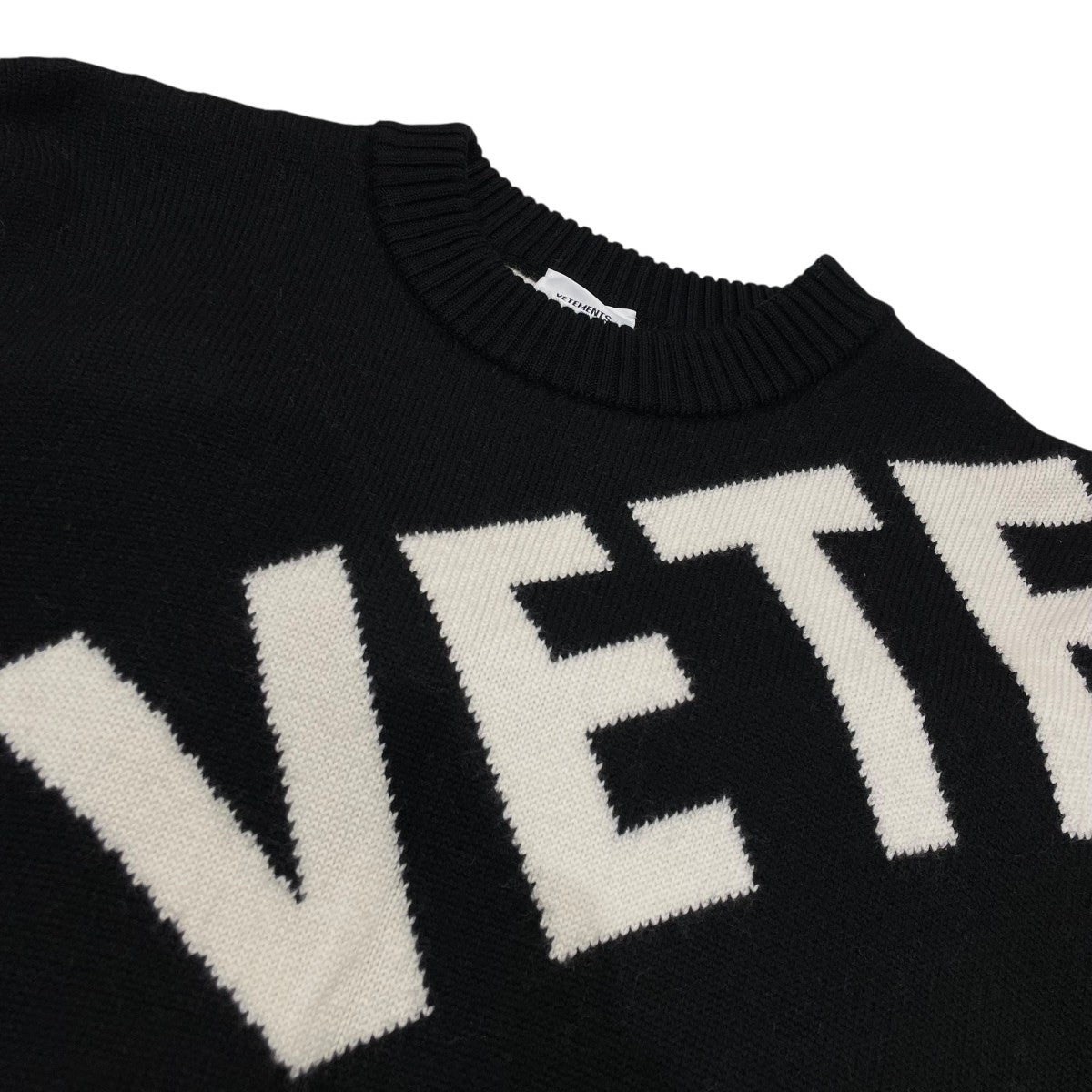 VETEMENTS(ヴェトモン) GIANT LOGO JACQUARD OVERSIZED KNIT程度B