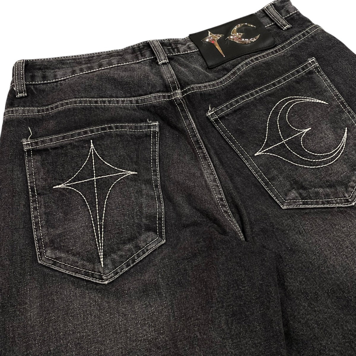 THUG CLUB(サグクラブ) トライバル刺繍デニムパンツデニムパンツ