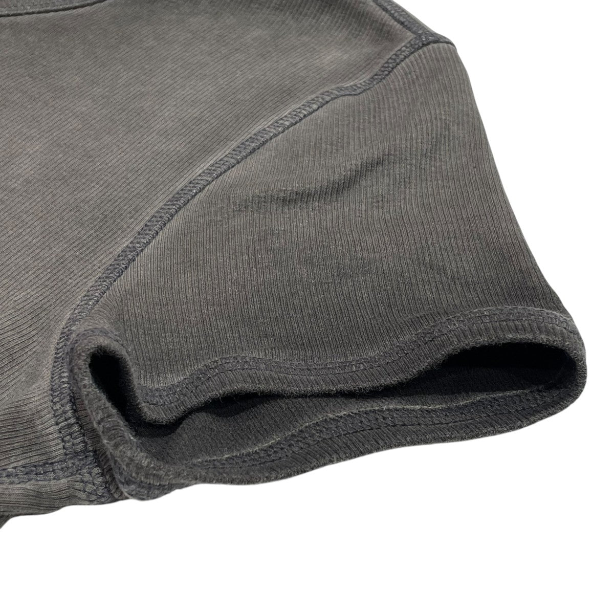 DIESEL 半袖カットソーA12836 古着・中古-4枚目のアイテム画像