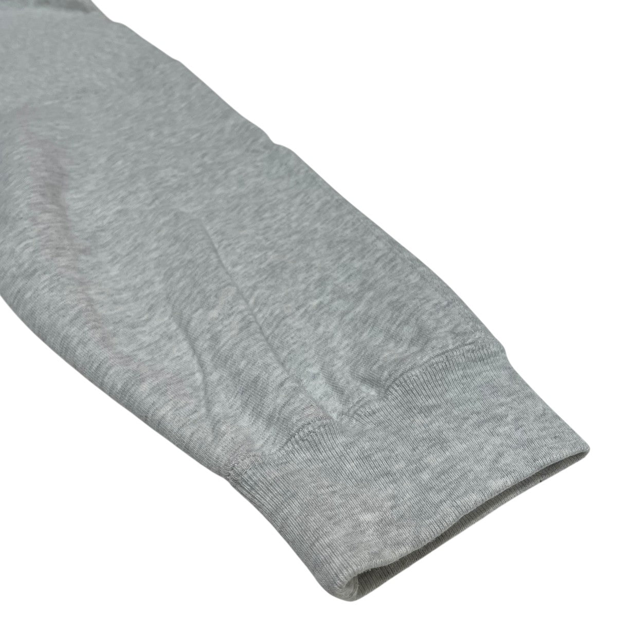 プルオーバーパーカー