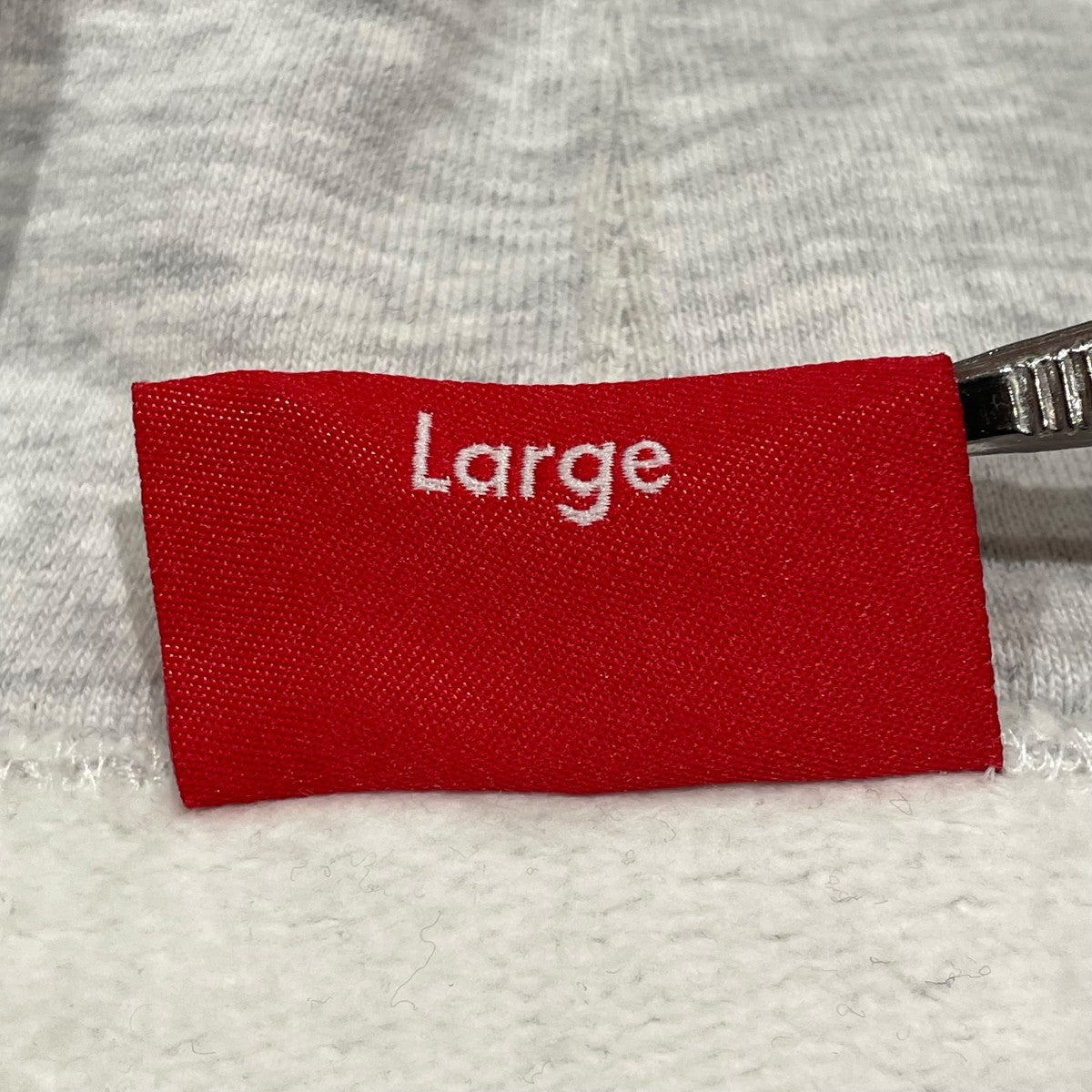 プルオーバーパーカー