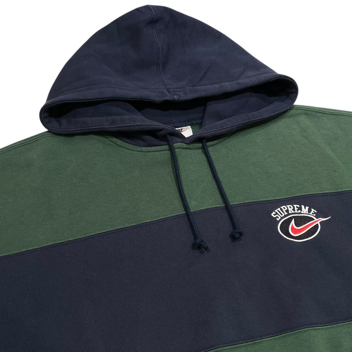 プルオーバーパーカー