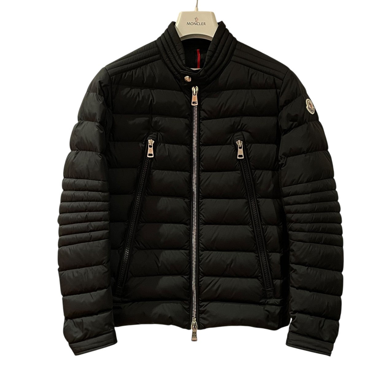 MONCLER ダウンジャケットF20911A59700 古着・中古-1枚目のアイテム画像