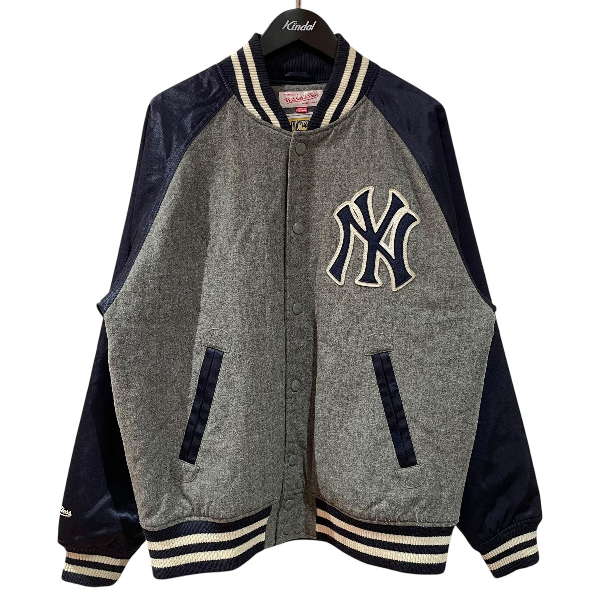 ウェア MITCHELL&NESS newyork Yankees MITCHELL ＆ NESS×NEW YORK YANKEES ジャケット ライトグレー サイズ M