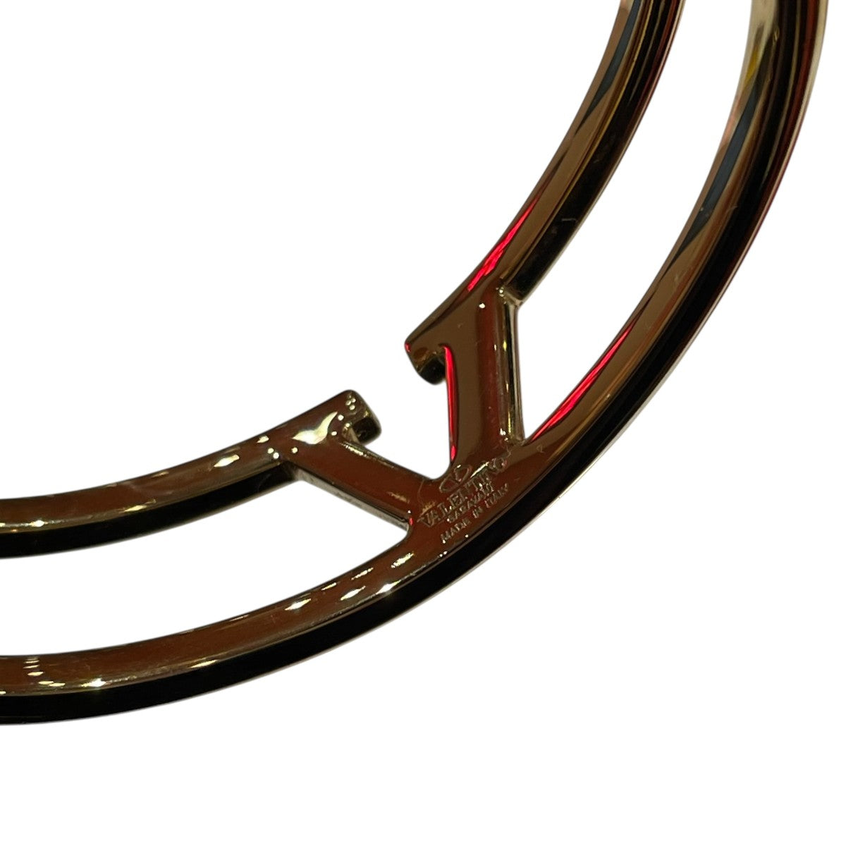 Vロゴシグネスチャーバングル