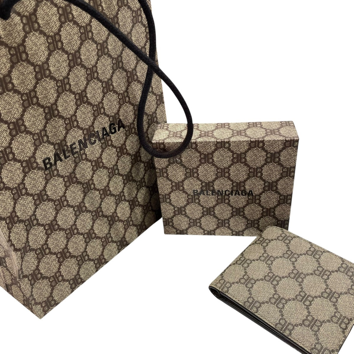 GUCCI×BALENCIAGA 2つ折り財布680403 680403 -｜【公式】カインドオル