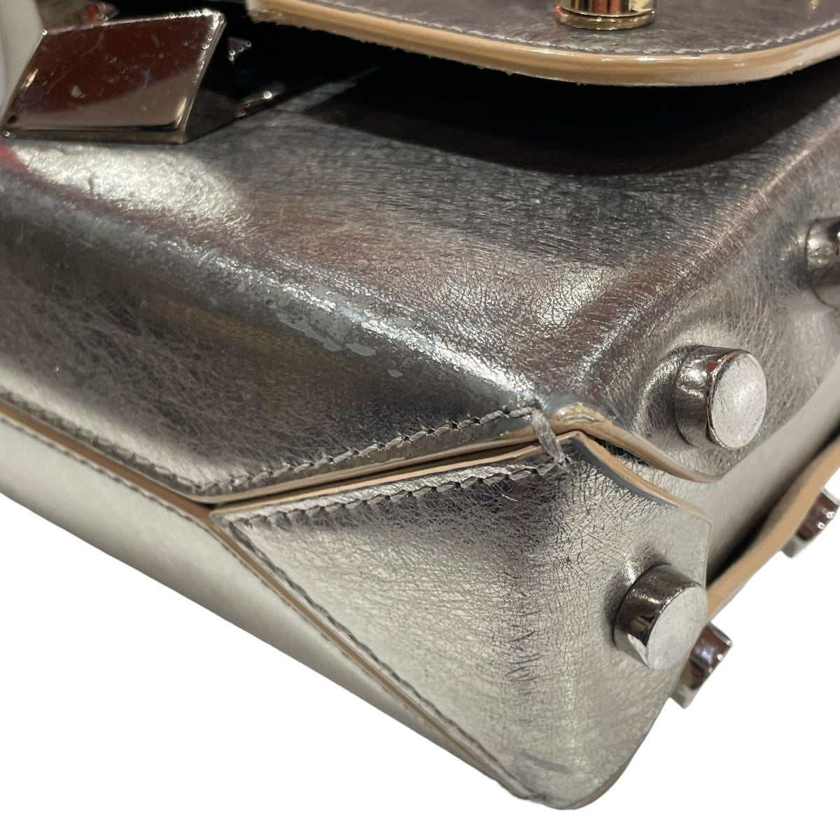 JIMMY CHOO LOCKETT PETITEショルダーバッグ 古着・中古-4枚目のアイテム画像