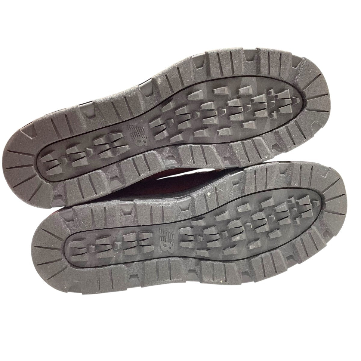 ローカットスニーカーUADWBRN