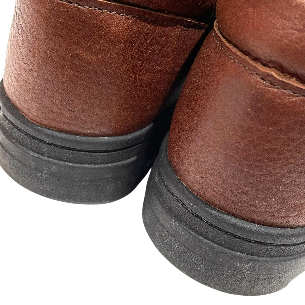 ローカットスニーカーUADWBRN