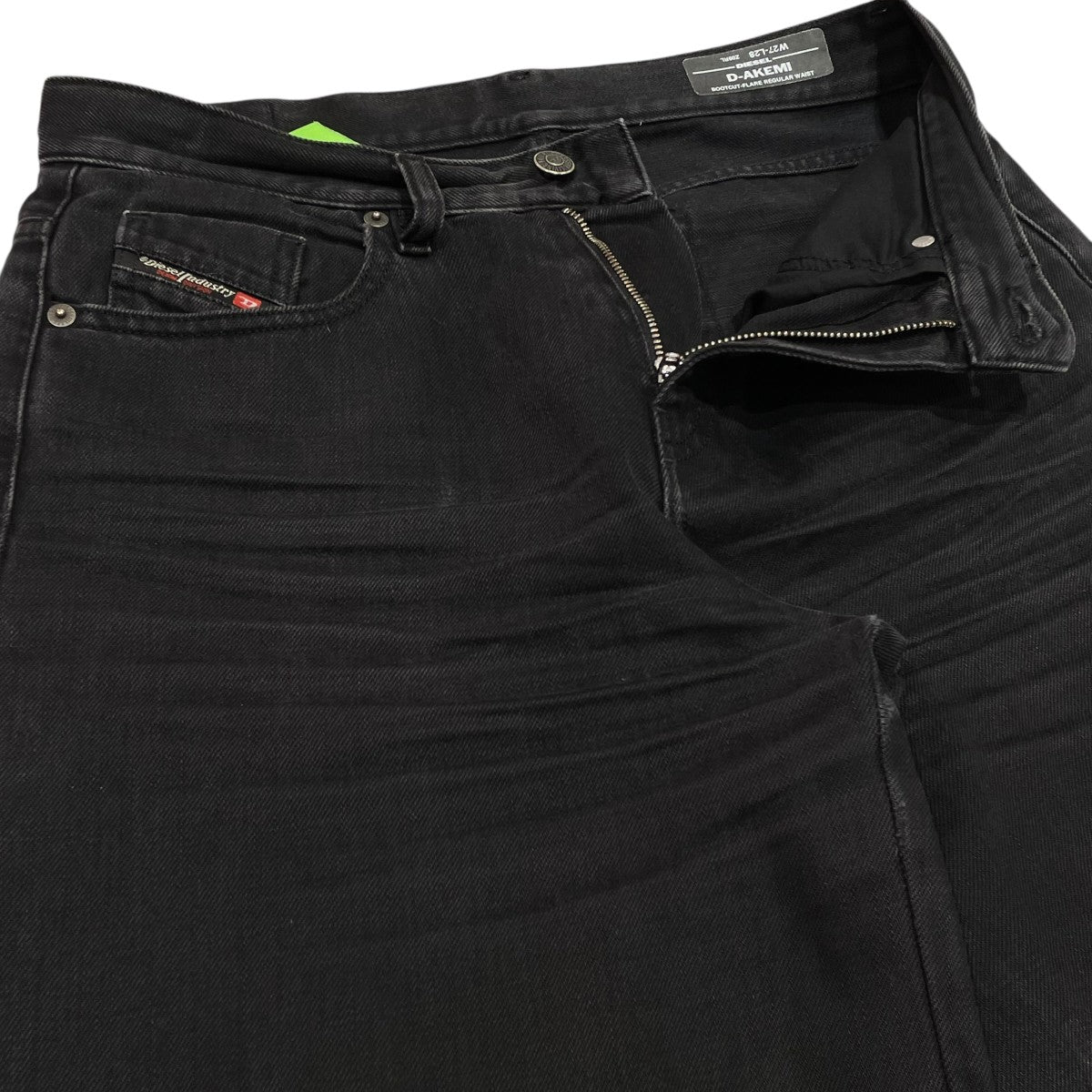 DIESEL(ディーゼル) D-AKEMIワイドデニムパンツA027557 A027557