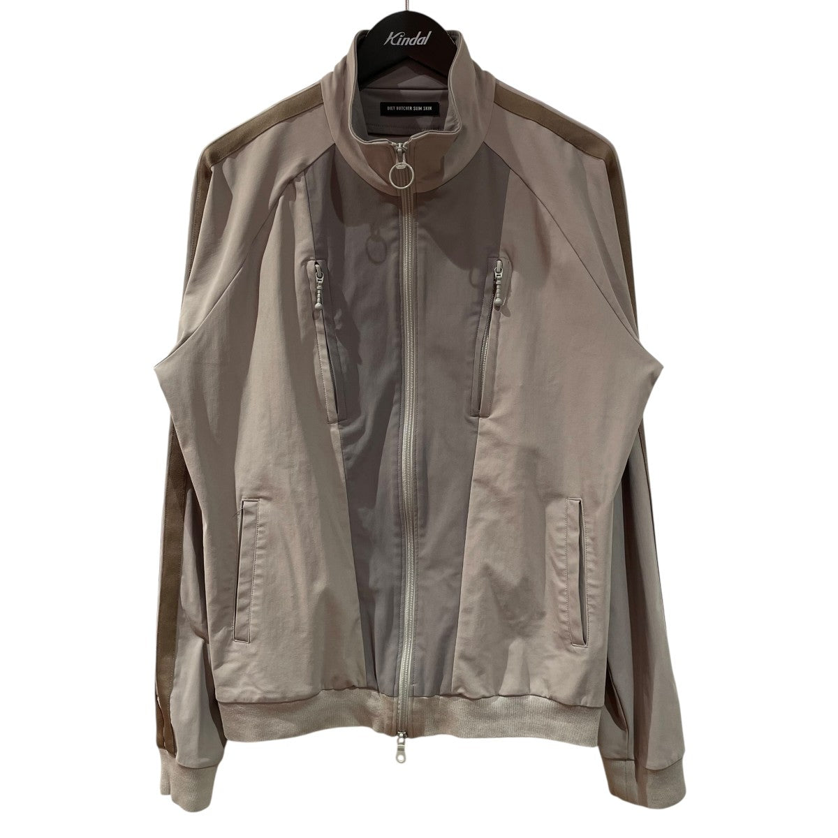 トラックジャケット