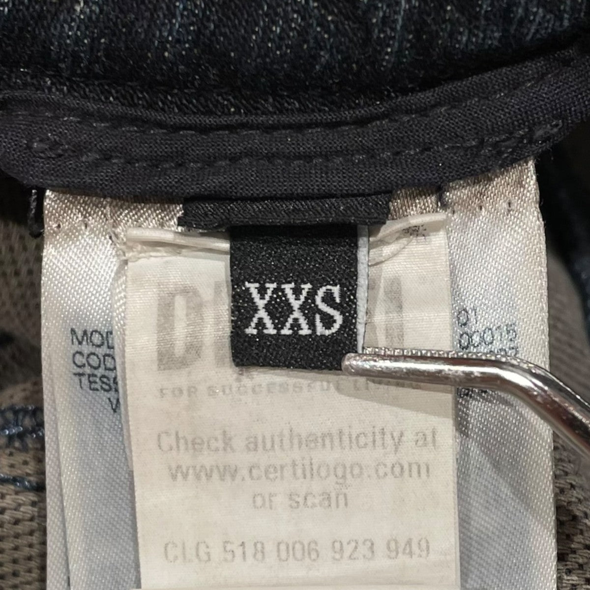 DIESEL デニムパンツA11880 古着・中古-7枚目のアイテム画像